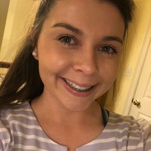 Meet your Posher, Courtney